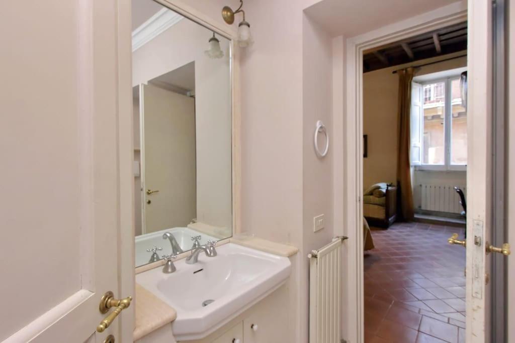 Navona Elegant Two Bedroom Apartment Rome Extérieur photo
