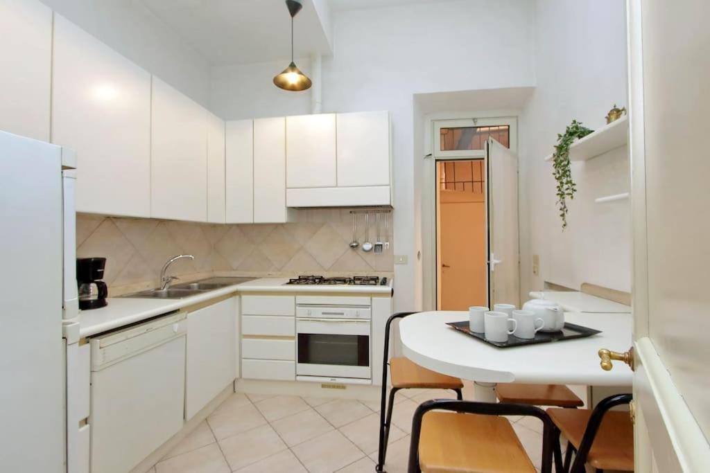 Navona Elegant Two Bedroom Apartment Rome Extérieur photo
